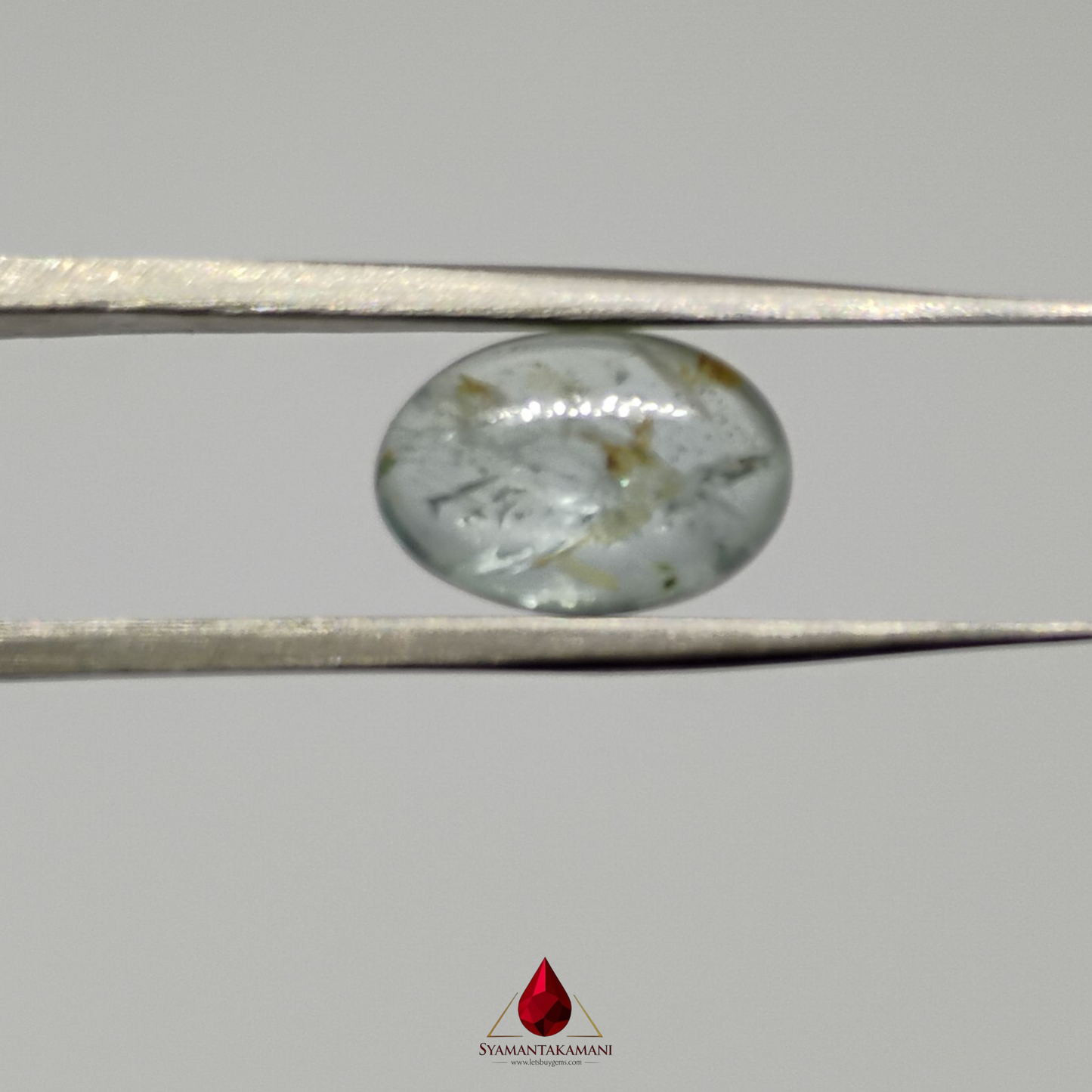 Aquamarine 3.50 Carats Oval Cabochon