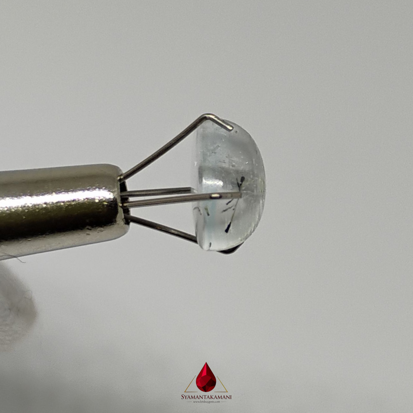 Aquamarine 3.55 Carats Oval Cabochon