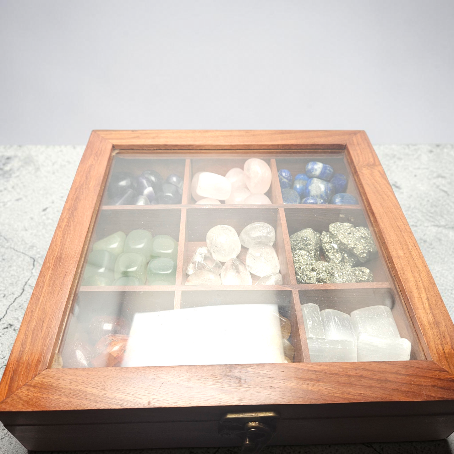 The Sovereign Healing Vault: Premium Multi-Crystal Vastu Collection (1KG+)