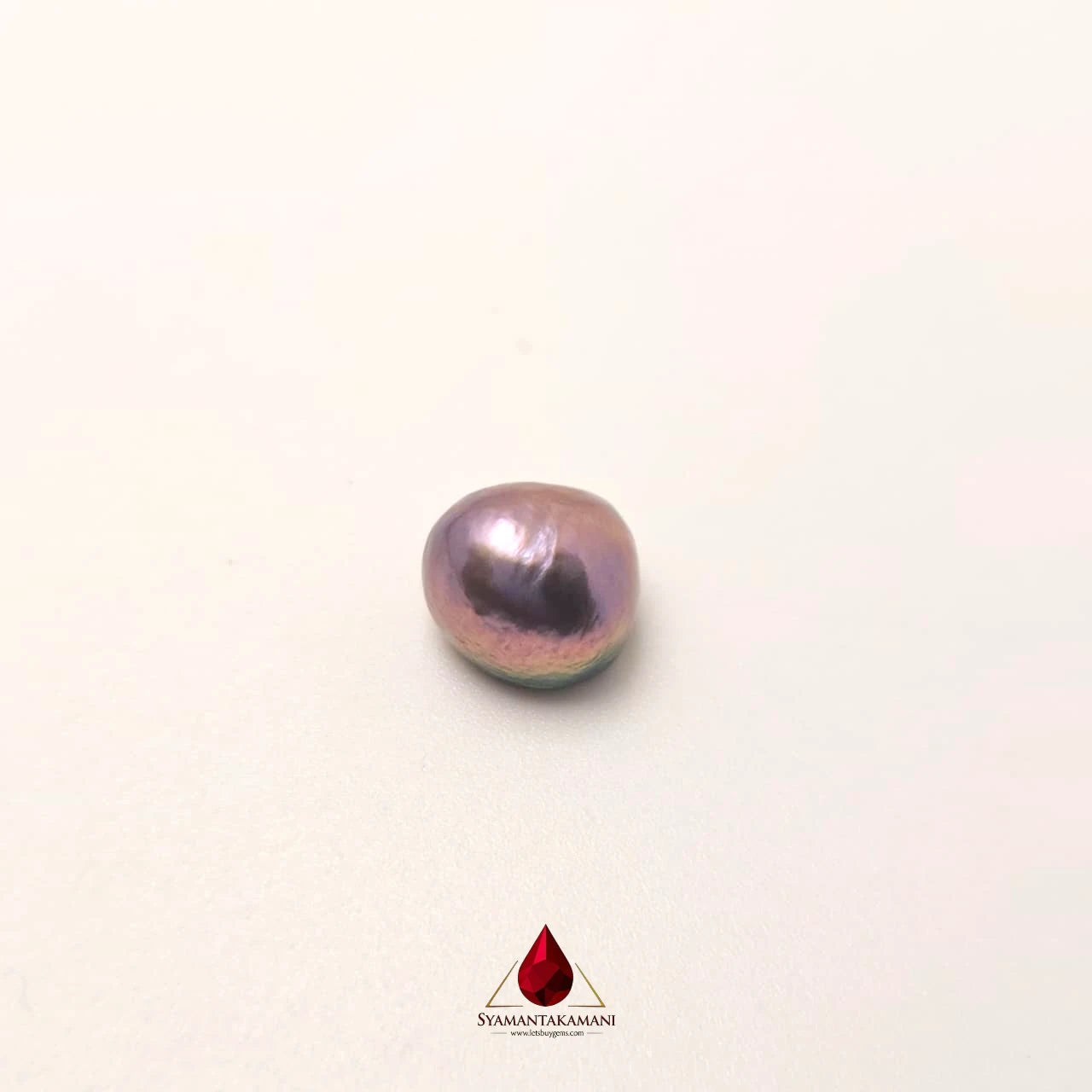 Natural Tahitian Pearl Cultured 5.55 Carats Untreated A+ Quality The Mystic Lagoon