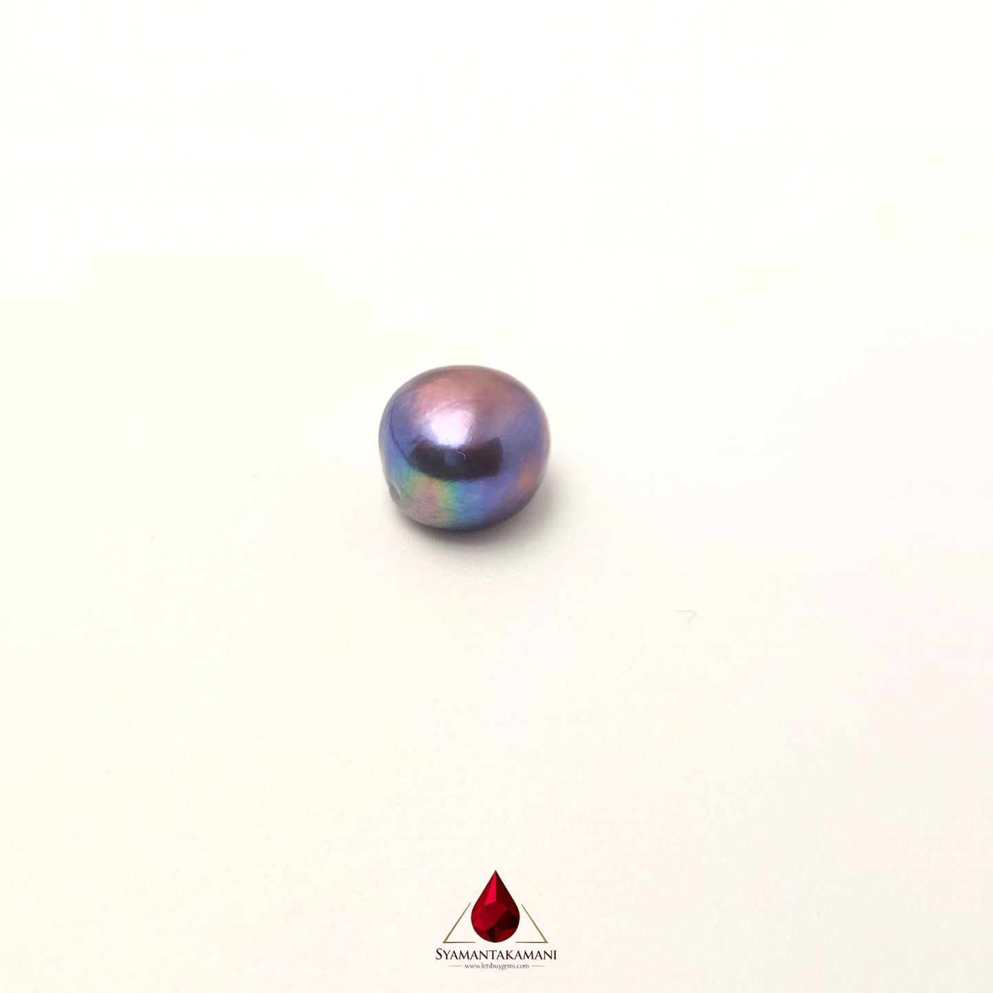 Natural Tahitian Pearl Cultured 5.50 Carats Untreated AA Quality The Midnight Lagoon