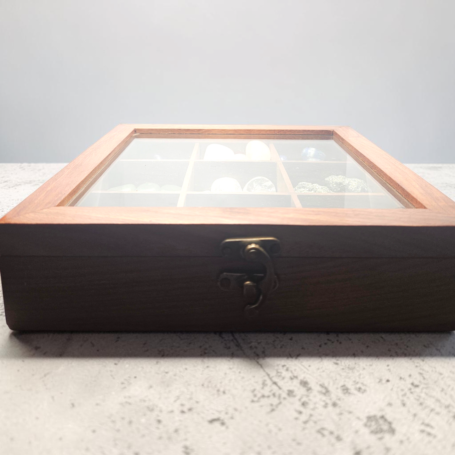 The Sovereign Healing Vault: Premium Multi-Crystal Vastu Collection (1KG+)