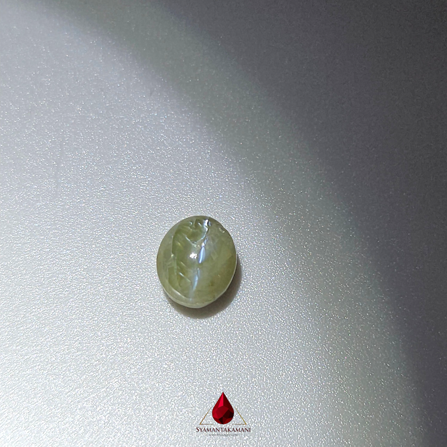 Natural Chrysoberyl Cat's Eye (Vaidooryam) 3.80 Carat AA+ Quality The Sovereigns Ray